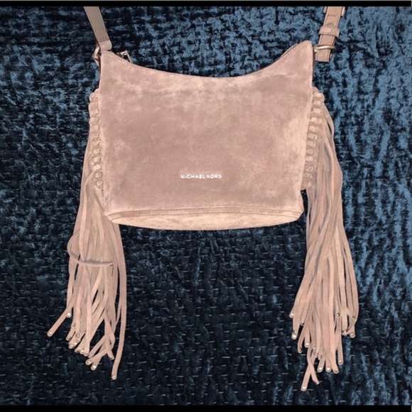 Michael Kors “Billy” suede messenger bag w/ fringe - Picture 5 of 13